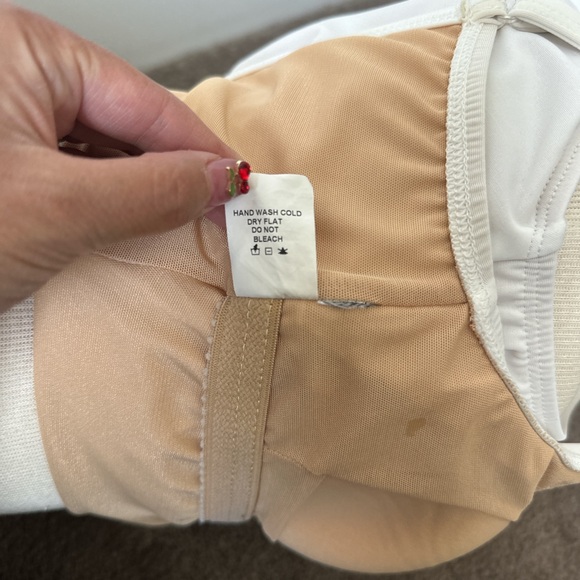 Vintage size 8 white swimsuit - Picture 4 of 4